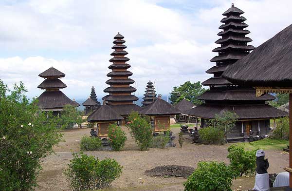 Daftar Tujuan Wisata Bali Populer
